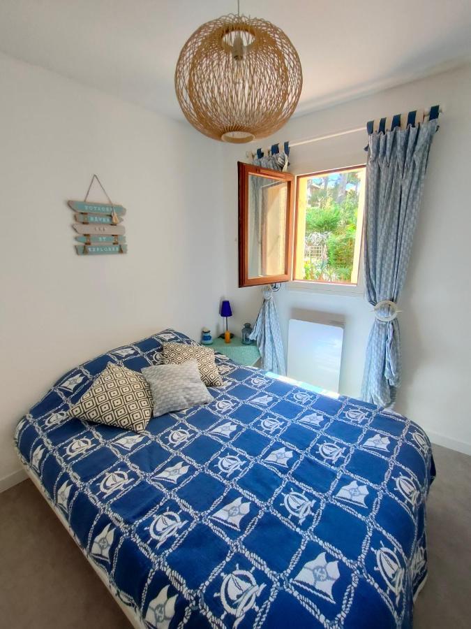 Appartement Avec Terrasse Vue Mer, Proximite Plage, Place Parking Санари-сюр-Мер Экстерьер фото