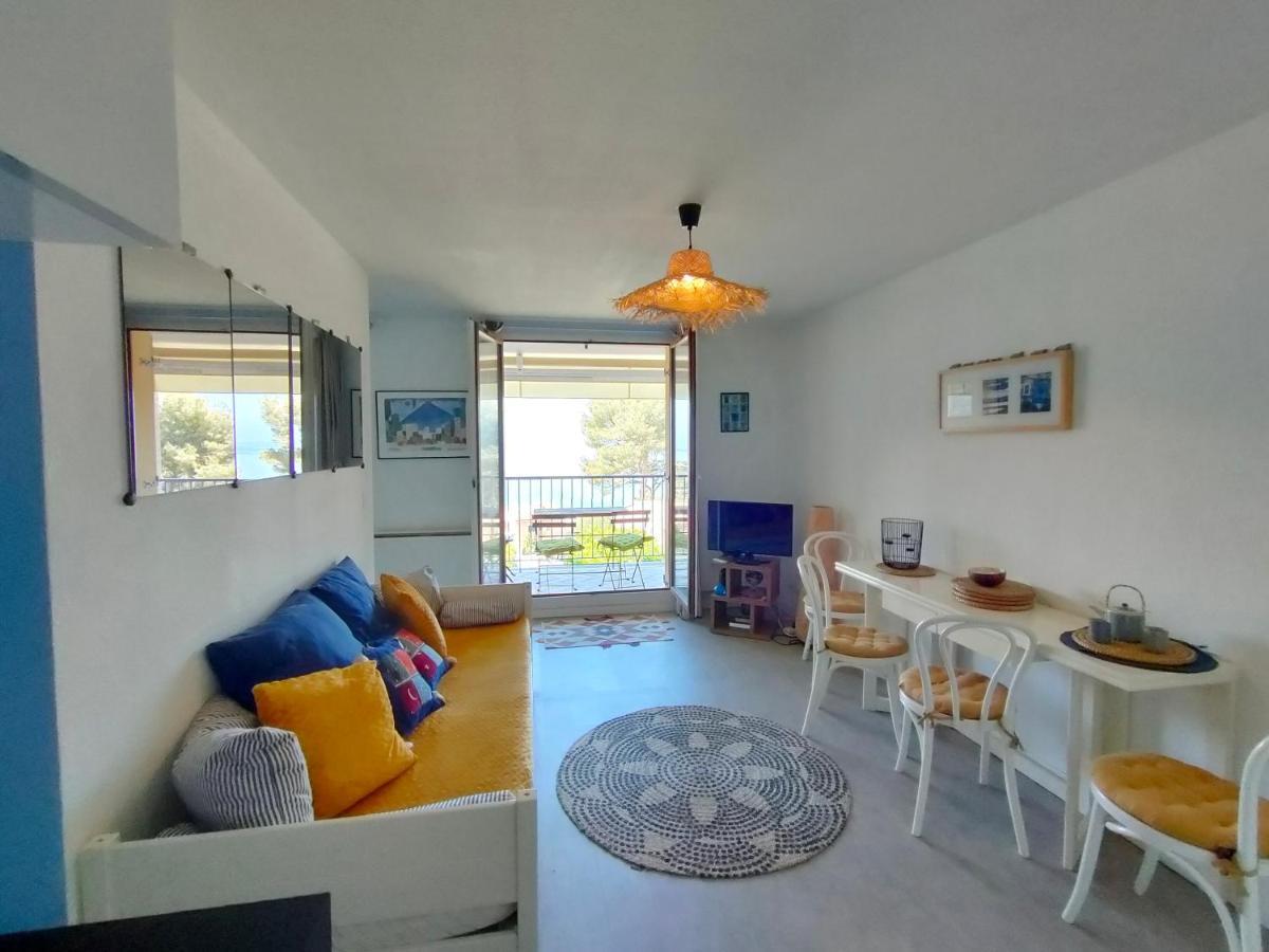 Appartement Avec Terrasse Vue Mer, Proximite Plage, Place Parking Санари-сюр-Мер Экстерьер фото