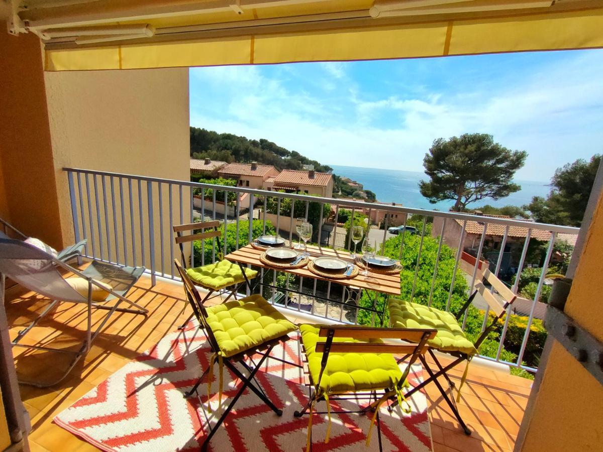 Appartement Avec Terrasse Vue Mer, Proximite Plage, Place Parking Санари-сюр-Мер Экстерьер фото