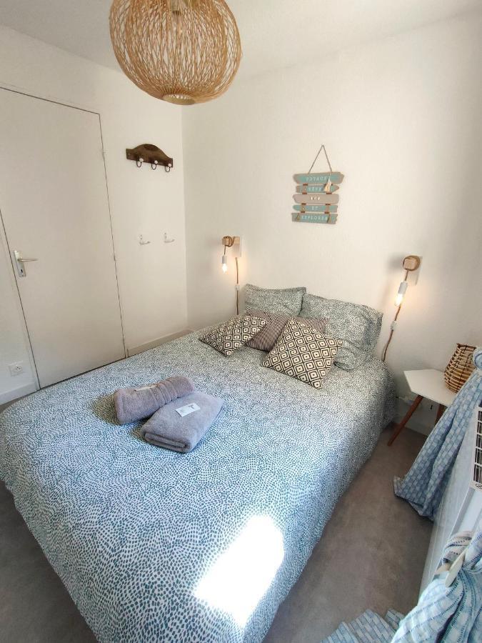 Appartement Avec Terrasse Vue Mer, Proximite Plage, Place Parking Санари-сюр-Мер Экстерьер фото